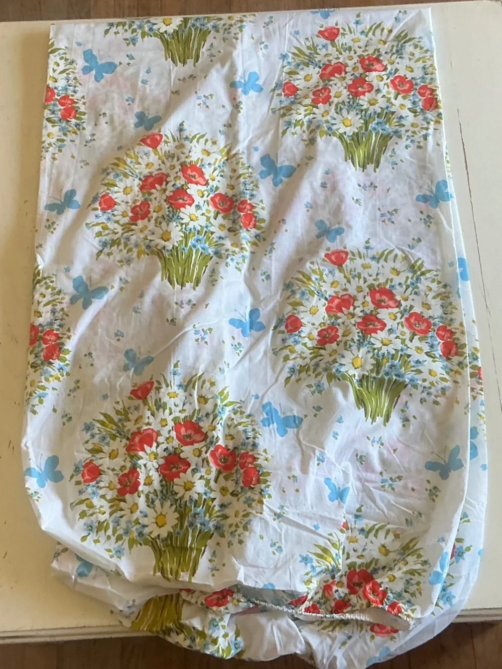 Vintage Morgan Jones Bonnie Bouquet red poppies fitted sheet & pillowcases